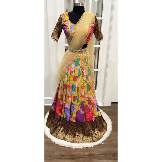 😍Beautiful traditional pen kalamkari half saree with Pattu border. Hand work / Maggam work all over the blouse and hangings on hands. Fits blouse size 36 to 38😍