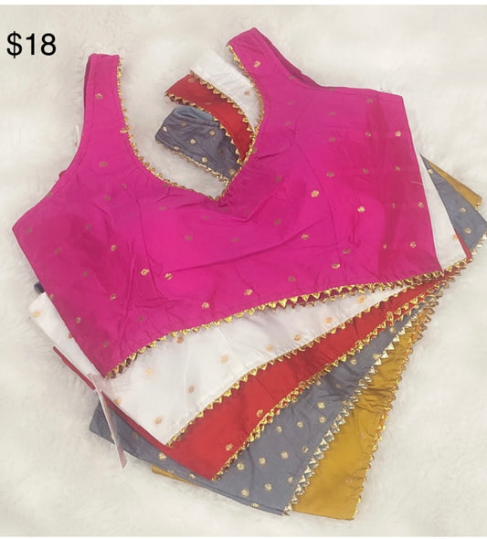 Beautiful silk croptop / blouse with hands attached inside. Available in size 36 / 38.