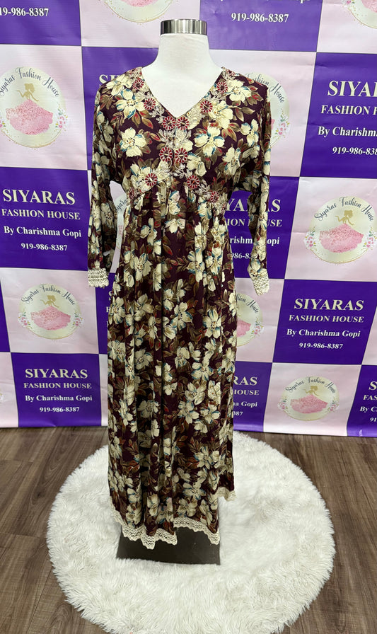 Beautiful party wear gown. Fits size 44 with the adjustable back.