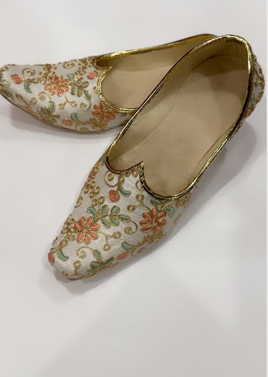 Handmade Indian Wedding Mens fancy majori Shoes Jutiya Elegant looking for Men size 9 Instock|Mens Jutiya| Ready to ship from NC