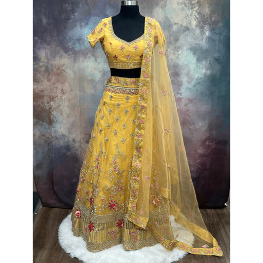 ❤️Lovely Bridal Lehanga/ Party wear/ Haldi lehanga. Available in size 38/40❤️