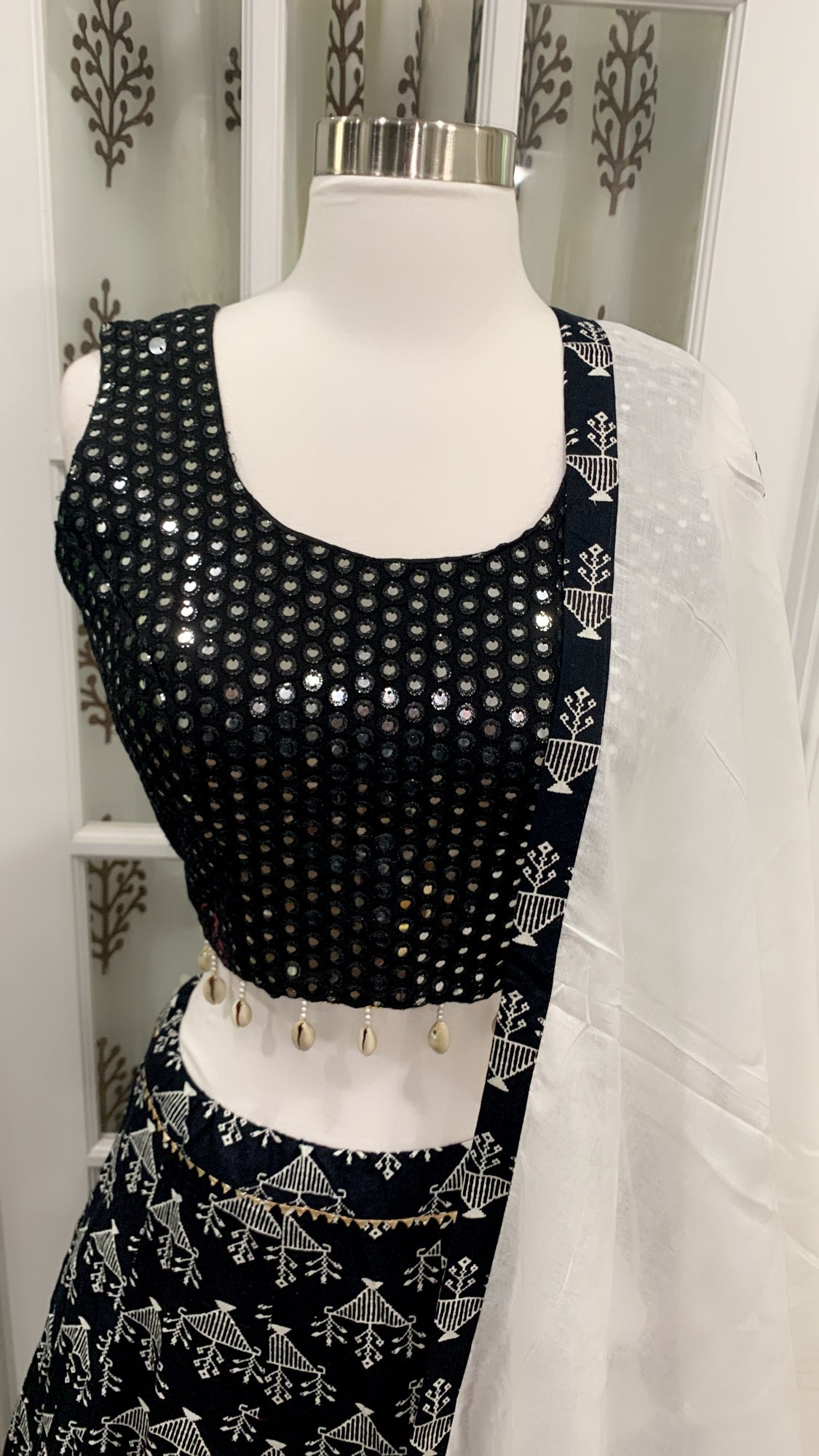 Worli art Chaniya Choli size 40 plus 4 in