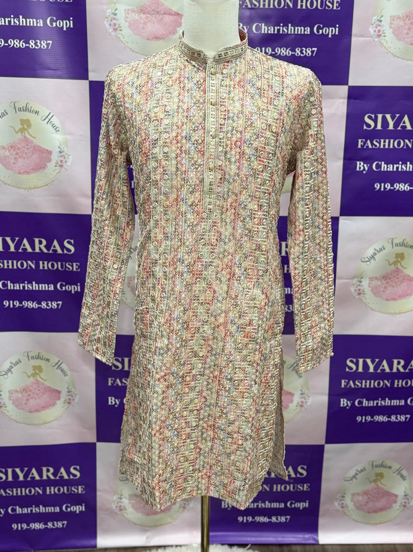 Step into elegance this festive season with our Men’s Kurta Pyjama Set 👌🪔. Size available in 36, 38,40,42,44