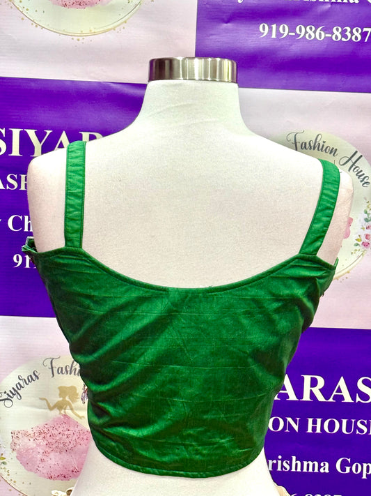 Gorgeous Floral Partywear Mirror work Lehanga size 40.