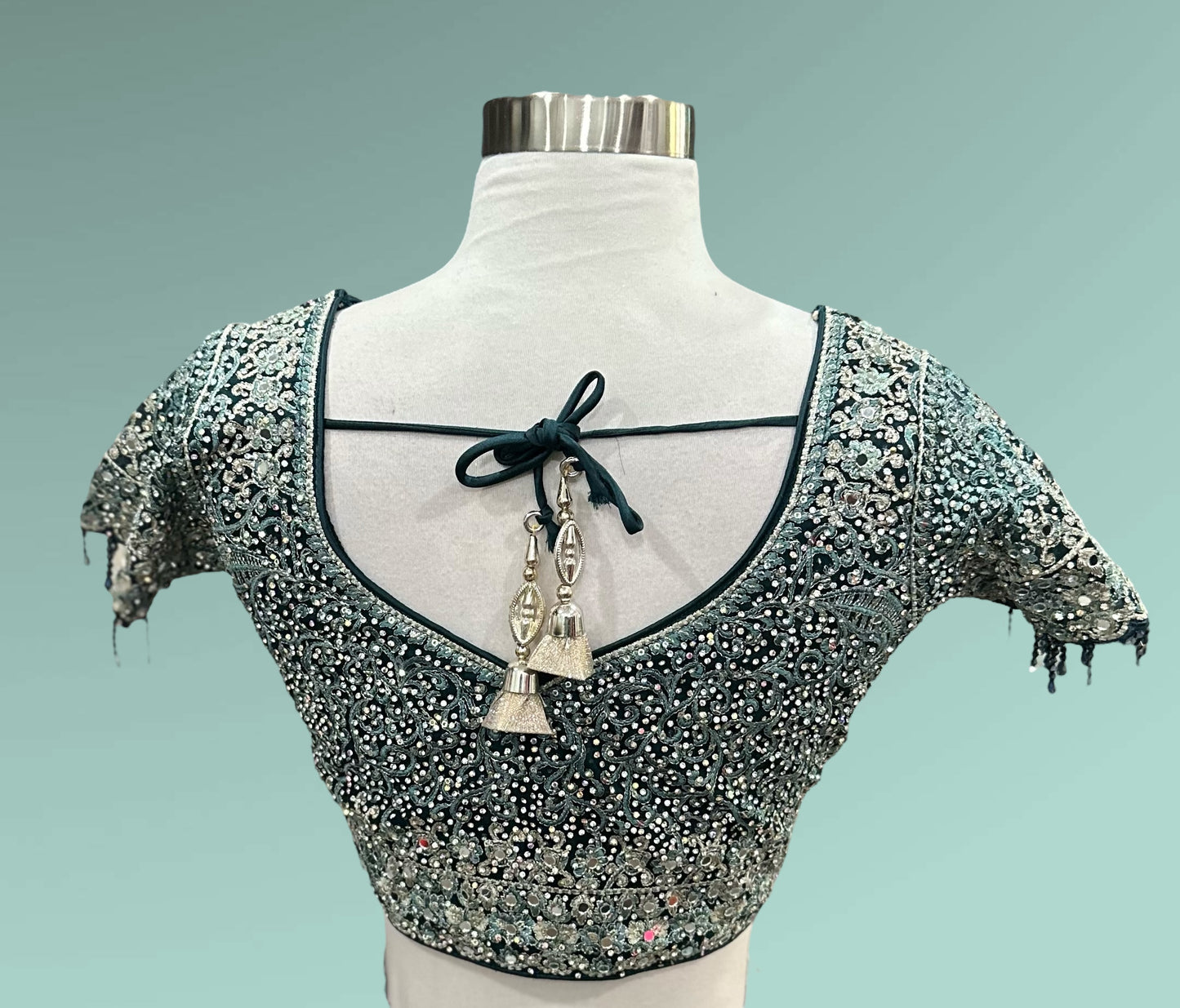 😍 Beautiful wine wedding/Bridal lehenga. Available in size 38/40