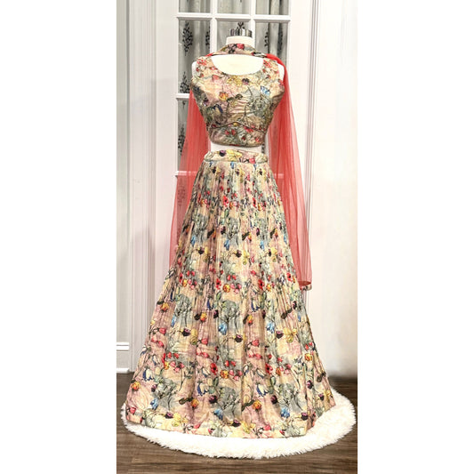 ❤️Beautiful kalamkari print Lehenga with hand work on the blouse. Fits size 40 and can be altered to smaller sizes❤️