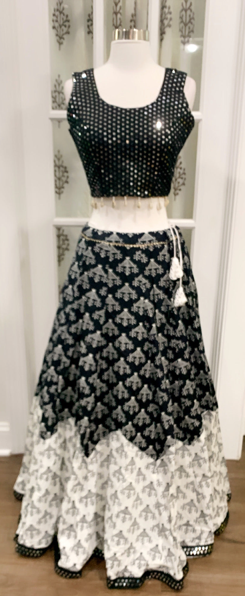 Worli art Chaniya Choli size 40 plus 4 in