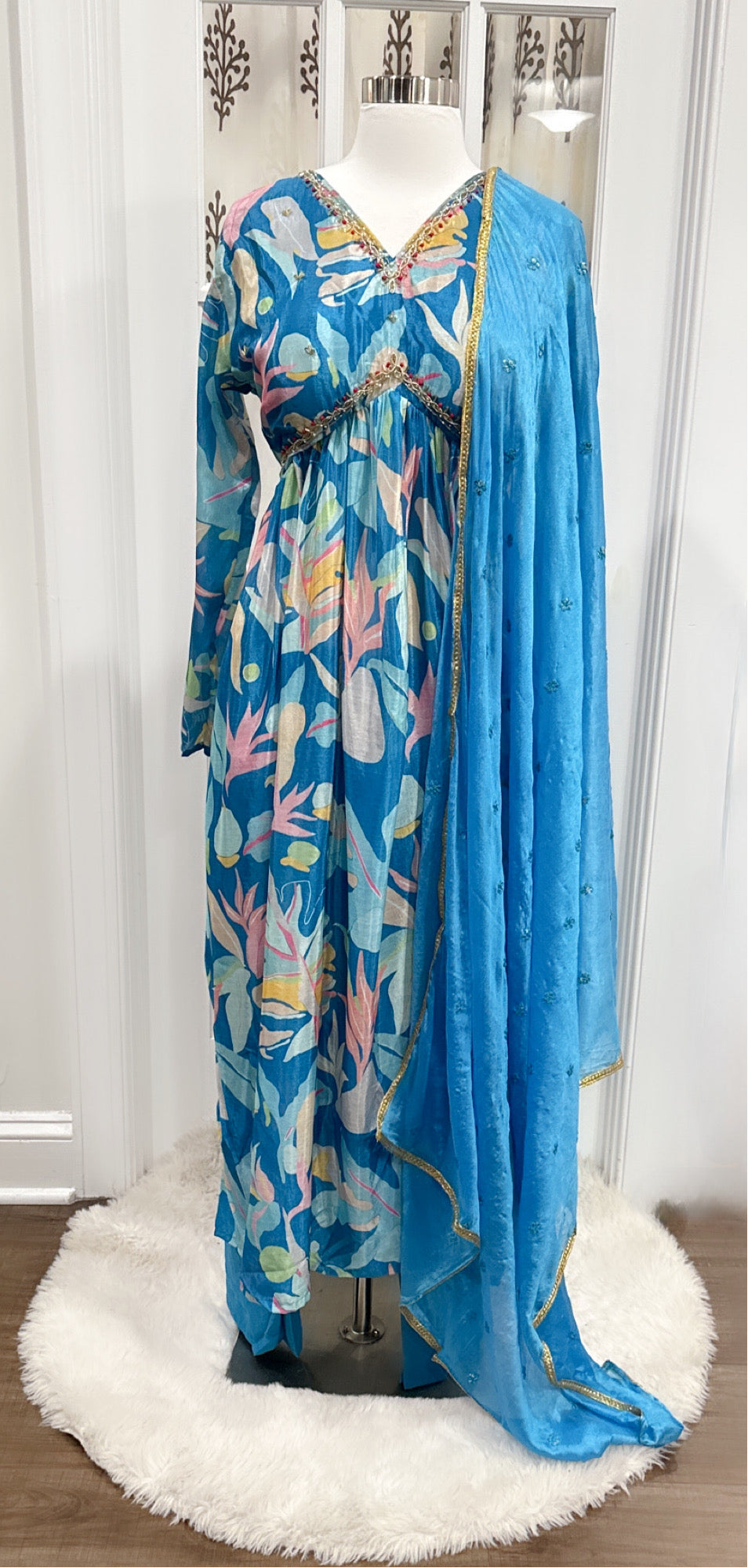 Eye catching Elegant Alia Cut 3 pc elegant floral muslin silk kurti set Partywear dress XL 42 and XXL 44 Budget friendly ready to ship free