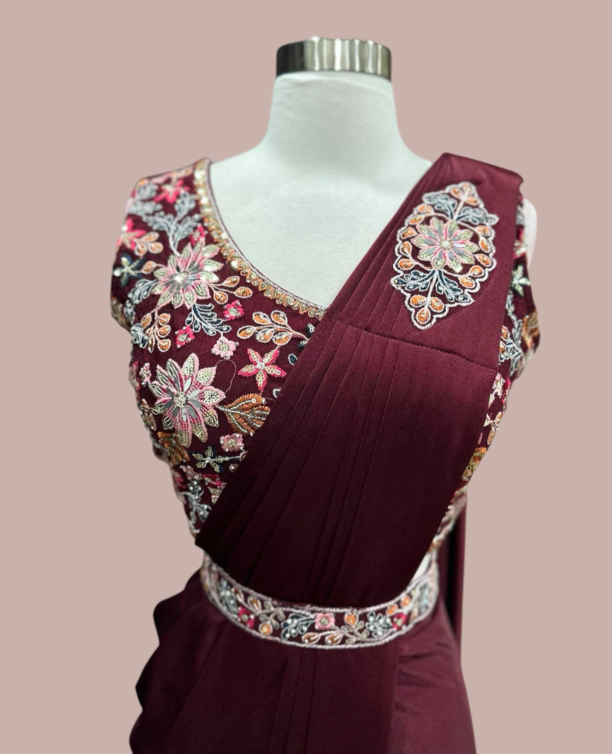 Beautiful Indowestern style cocktail saree/one mins saree in size 38/40 wedding wear.