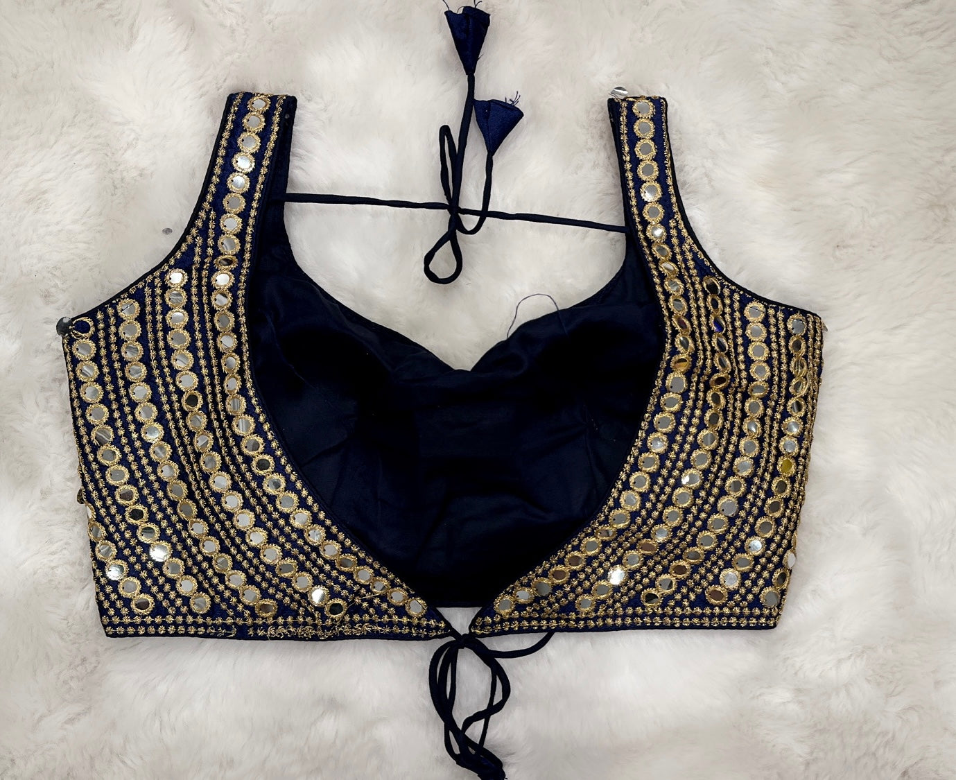 Lovely Gotta foil mirror work croptop /blouse. Hands can be attached. Size 36 and 38 is available