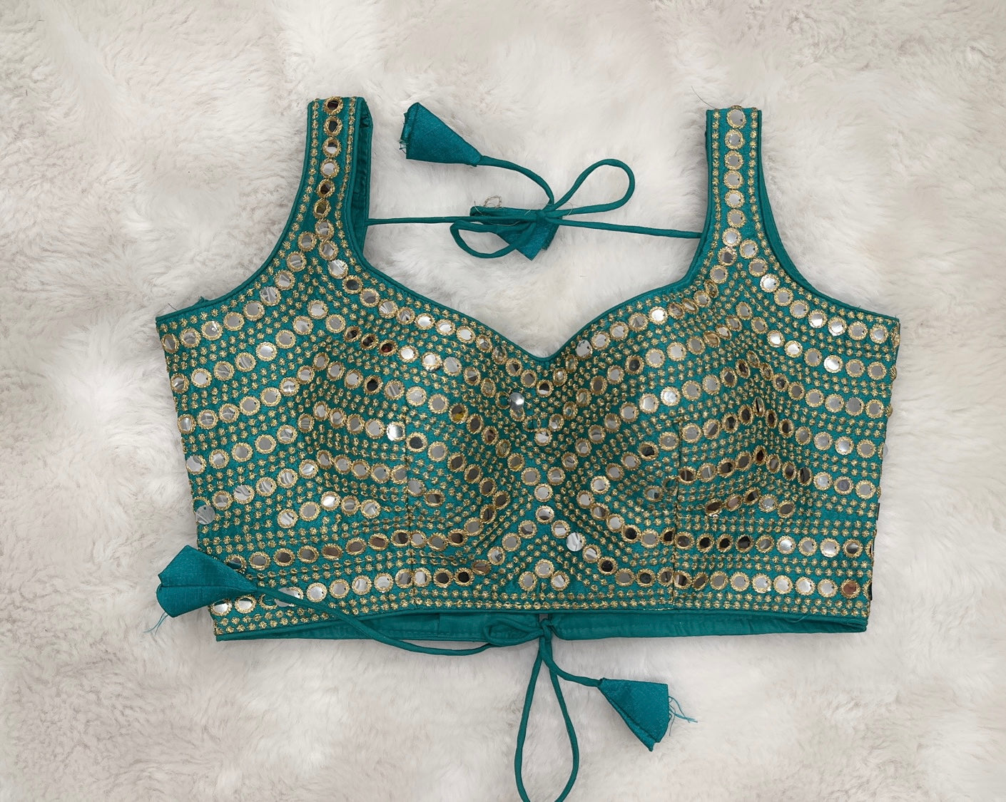 Lovely Gotta foil mirror work croptop /blouse. Hands can be attached. Size 36 and 38 is available