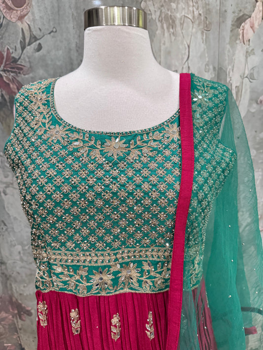 Beautiful party wear Nyra cut 3 pc set. Available in size Large (40)