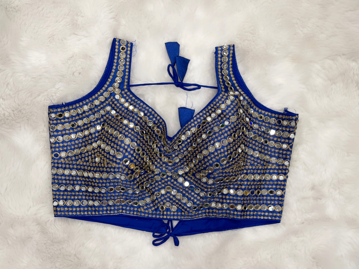 Lovely glass mirror work croptop /blouse. Hands can be attached. Size 36 and 38 is available