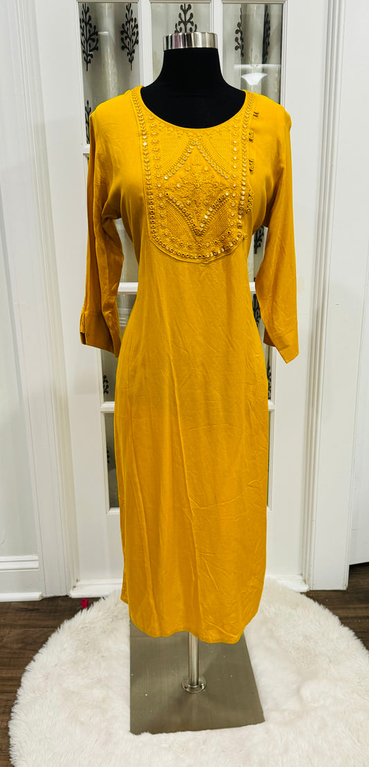 Beautiful soft cotton kurti. Fits size 42