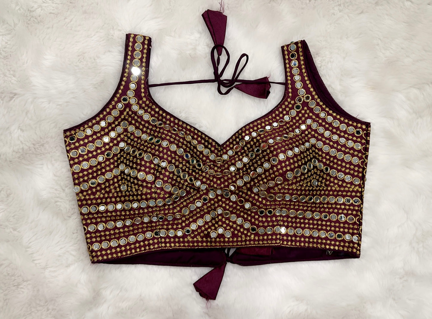 Lovely glass mirror work croptop /blouse. Hands can be attached. Size 36 and 38 is available