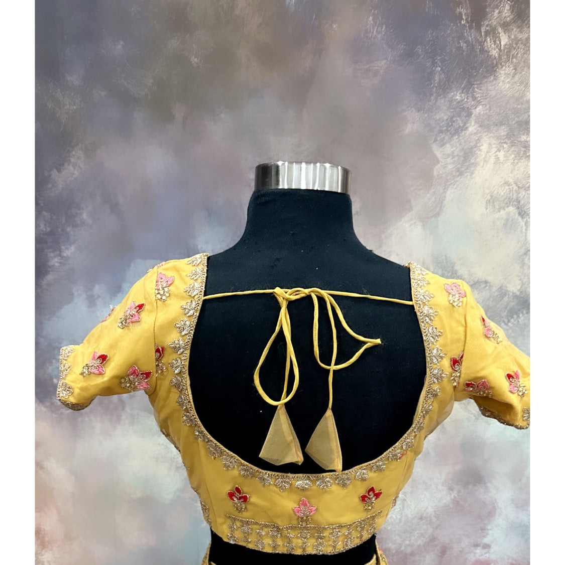 ❤️Lovely Bridal Lehanga/ Party wear/ Haldi lehanga. Available in size 38/40❤️