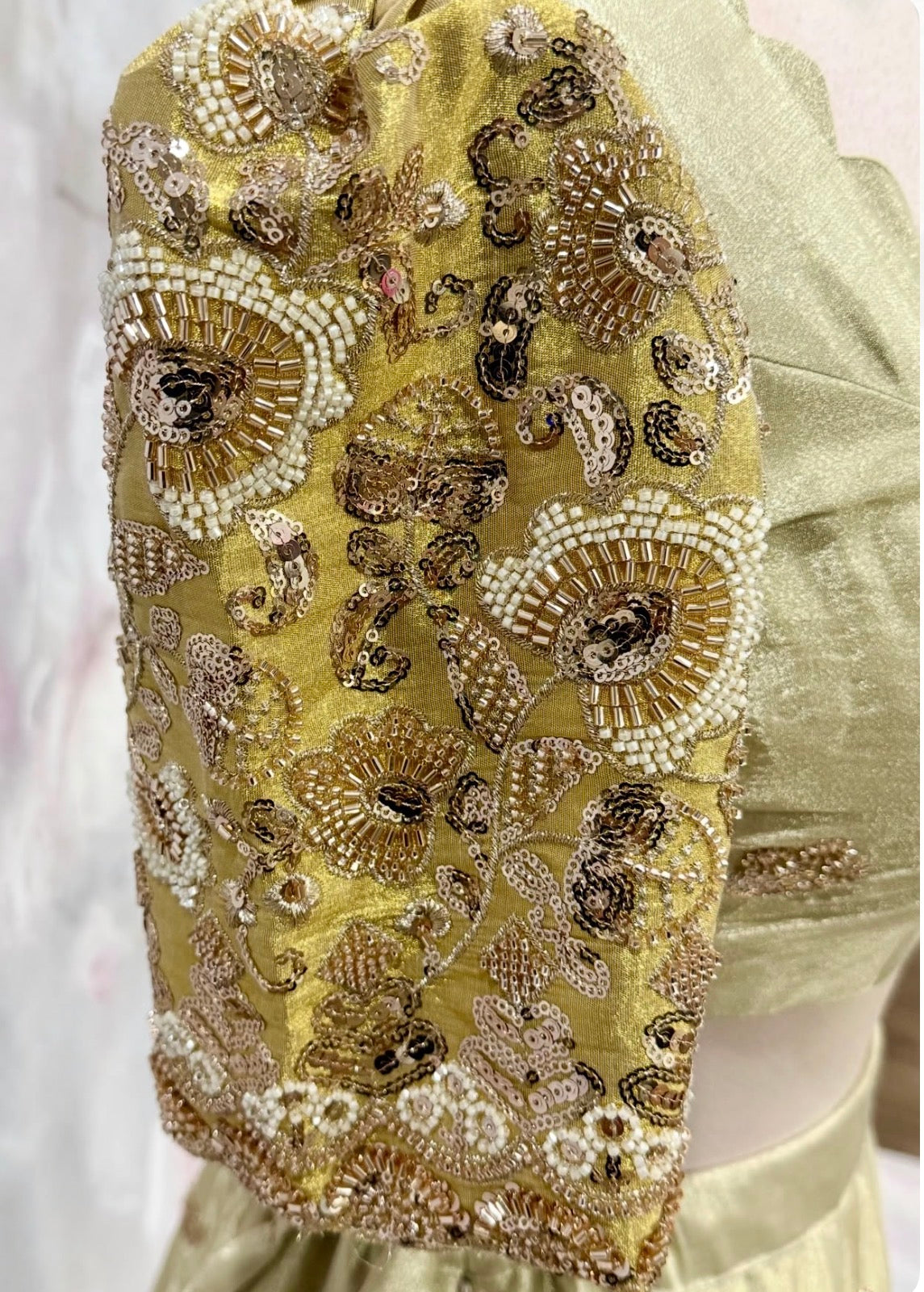 ✨ Latest Drop. Customized Tissue Lehenga ✨
💛 Dual-Shade Gold | Half & Half Pattern 💛
🌟 Luxurious tissue fabric with an elegant two-tone gold look
💎 Heavy Beads & Cutdana Work beautifully embellished on it. Size 38 to 40.
