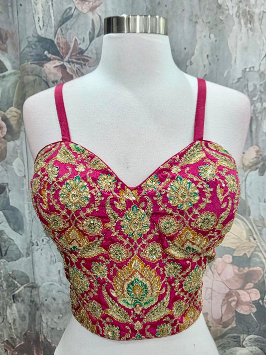 Beautiful Corset for bridesmaids, glam night out party wear this one a total head turner
Size 34 to 36