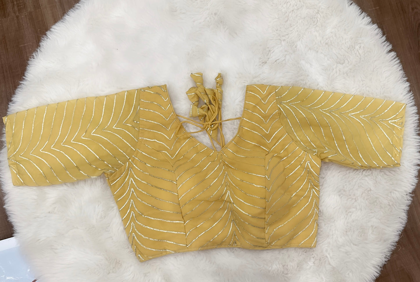 Beautiful croptop/ saree blouses with Gotapatti design. Available in size 38