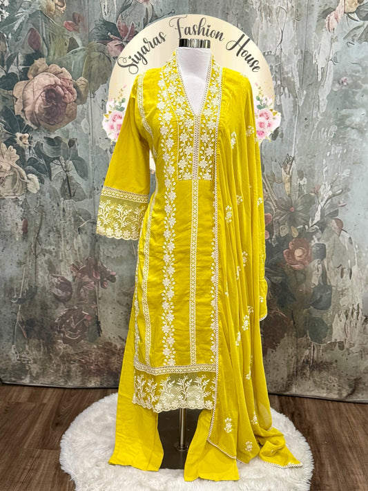 This soft cotton 3-piece suit set is all about comfort, charm, and chic ethnic vibes. Available in size 38