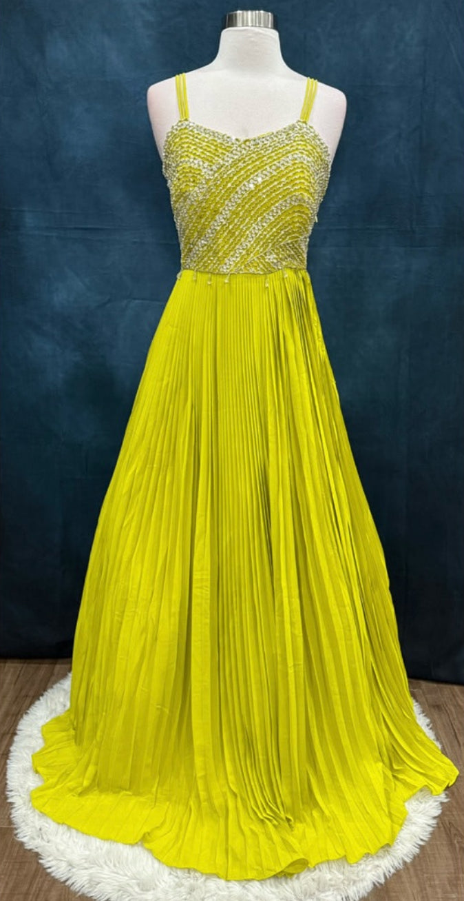 Gorgeous Yellow Indo-Western Long Gown with Cape / Shrug (Size 38, Length 58). Can be altered to fit your needs.
A dreamy yellow statement gown for every festive mood 💛