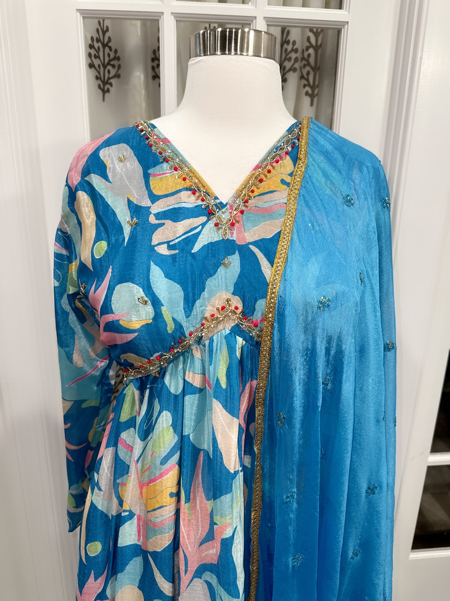Eye catching Elegant Alia Cut 3 pc elegant floral muslin silk kurti set Partywear dress XL 42 and XXL 44 Budget friendly ready to ship free