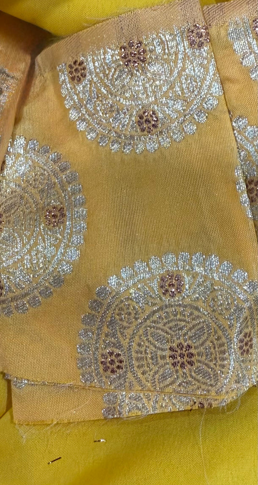 Kids traditional/ party wear beautiful Patiala set. Available in size 28 for age 5 to 6