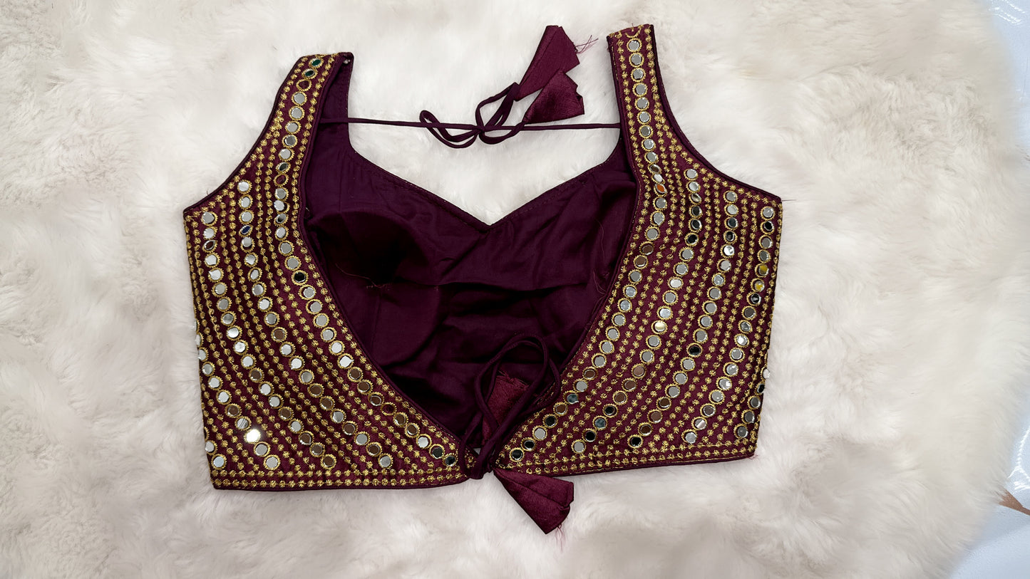 Lovely glass mirror work croptop /blouse. Hands can be attached. Size 36 and 38 is available