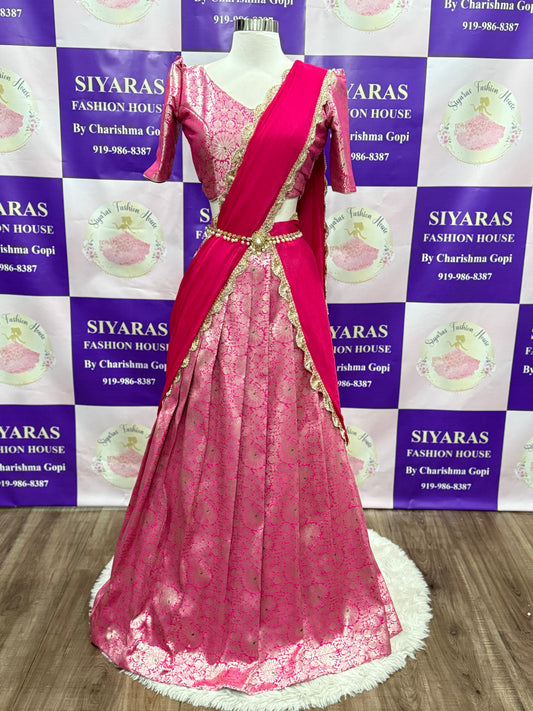 Beautiful customized Banarasi silk lehenga. Perfect for all occasions. Wedding/ Half Saree/ Festival. Available in size 36