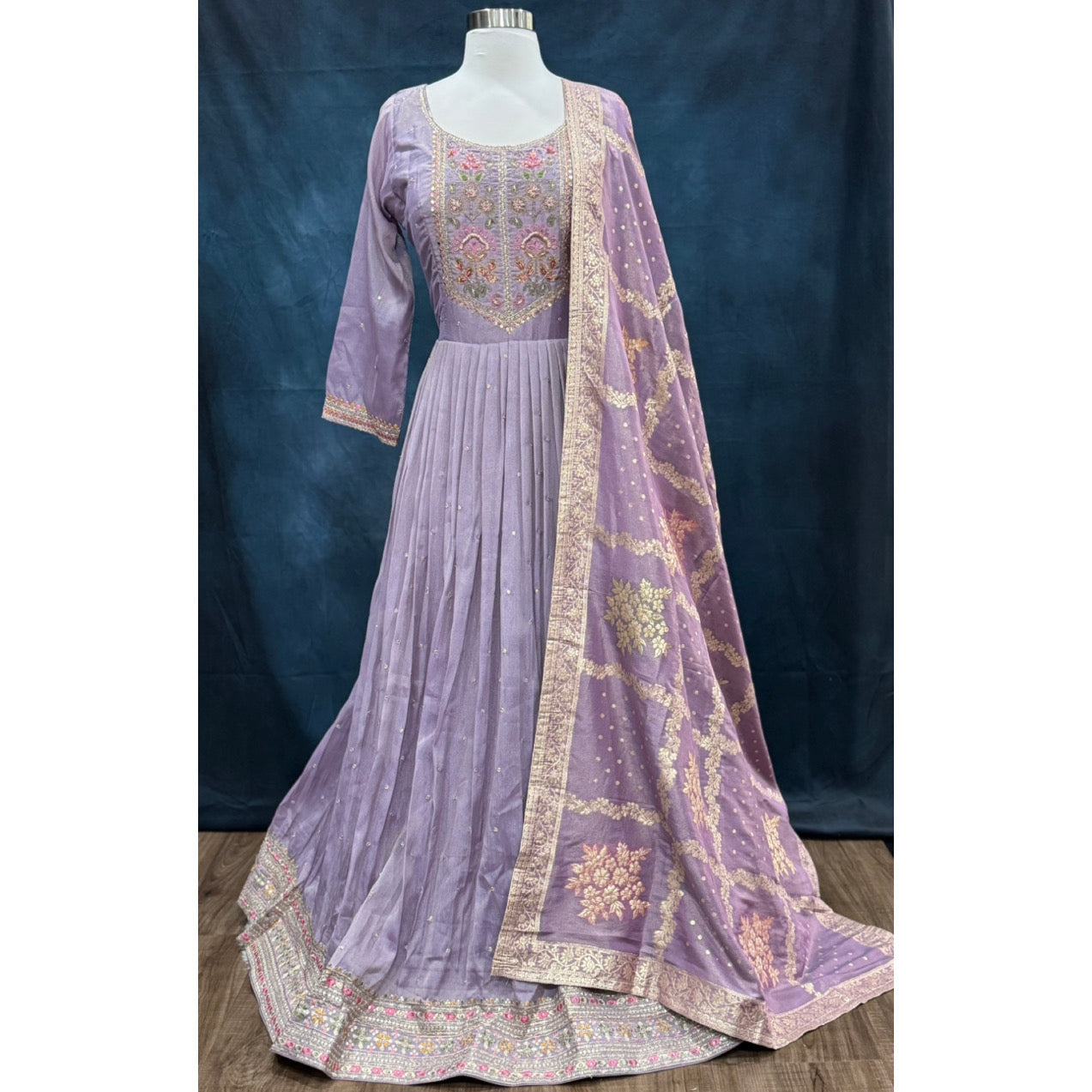 Beautiful lavender Tissue Anarkali Long gown With tissue banarasi dupatta size large 40 has margin PartyWear dress