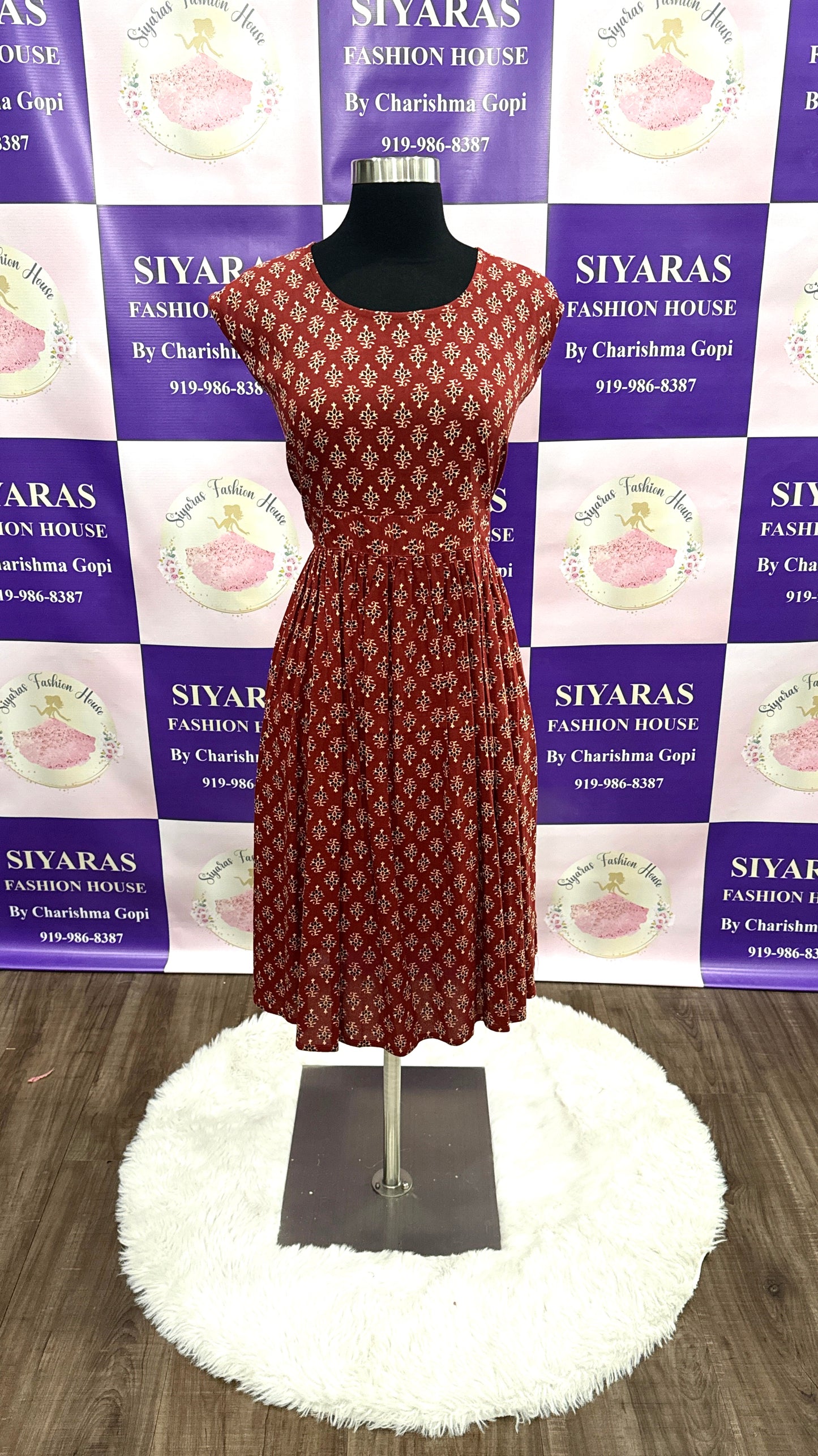 Cotton Summer frock perfect for size 44.
Length is 42