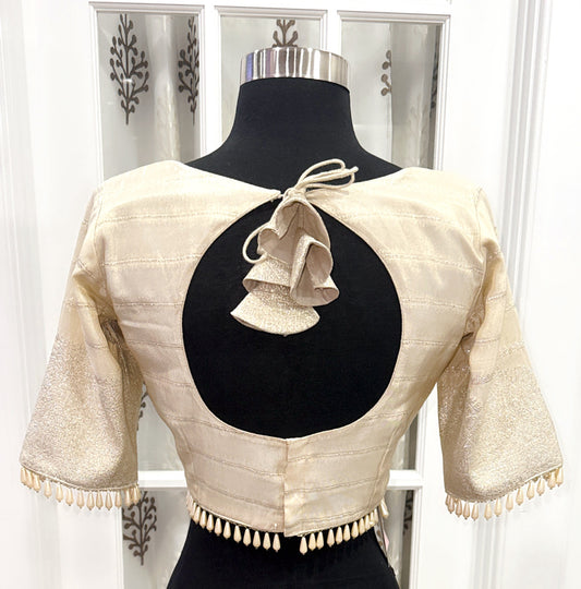 Beautiful Silk half saree / Lehanga customized which is ready to wear and can be altered if needed. Fits size 38 to 41