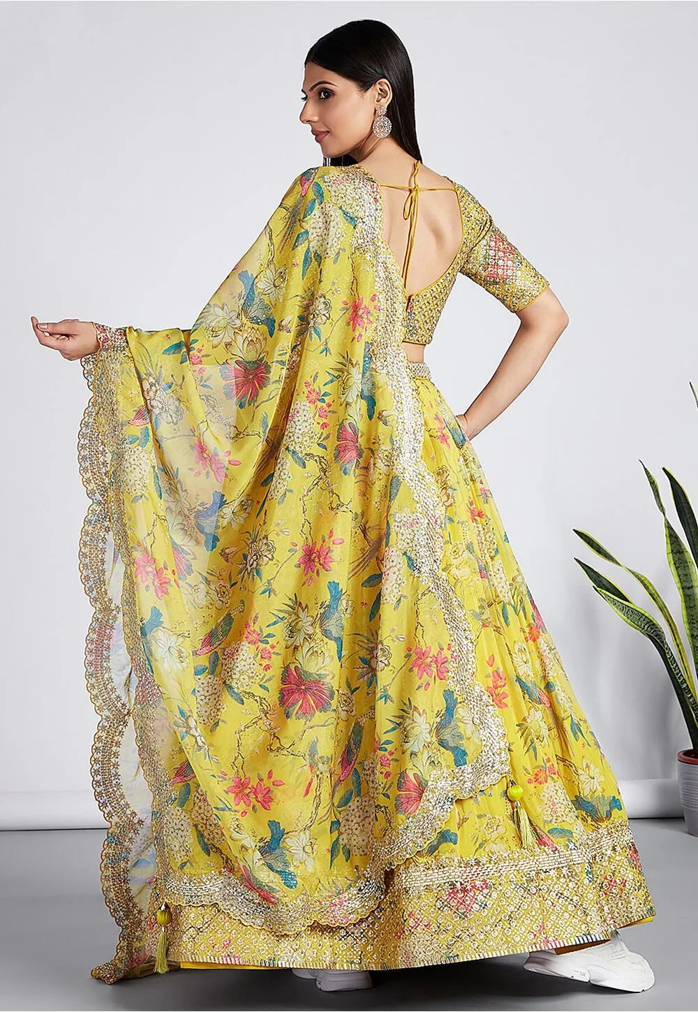 Beautiful Georgette floral print Croptop lehanga with sequin embellishments size XXL 44 ready to ship