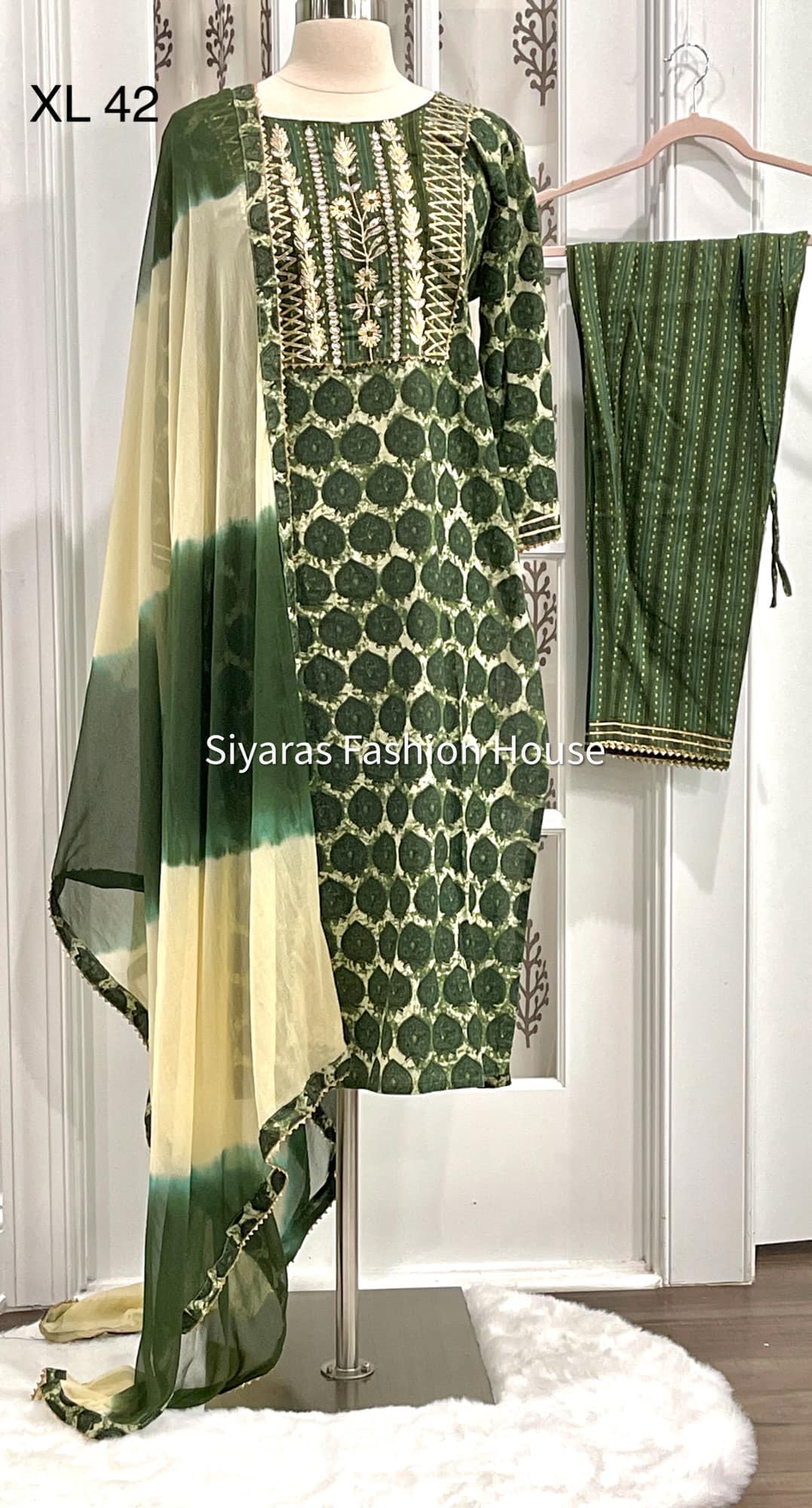 Kurti Suit Set Mul Cotton includes Dupatta/pant