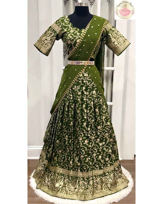 Beautiful Bottle Green Lehanga/ half saree perfect for festive or Mehendi occasion. Fits size 38 to 41.