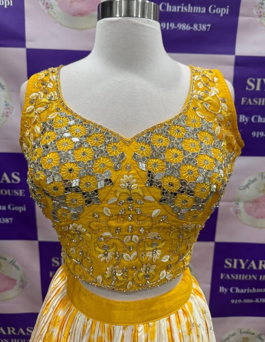 Shine bright like sunshine 🌼✨ This partywear lehenga with intricate handwork blouse is pure elegance & festive glam. Size is available in 40