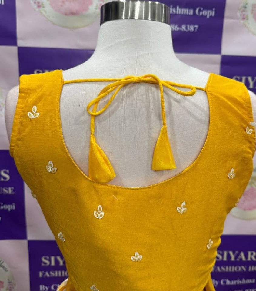 Shine bright like sunshine 🌼✨ This partywear lehenga with intricate handwork blouse is pure elegance & festive glam. Size is available in 40