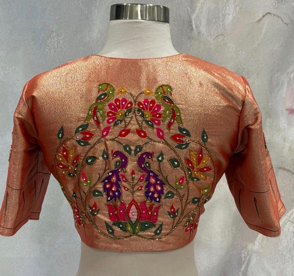 🌸 Paithani Stitched Blouse with Beautiful Hand Work / Maggam Work 🌸✨
Elevate your saree look with these elegant and timeless Paithani blouses 💖 Featuring intricate floral handwork, vibrant detailing, and exquisite Maggam craftsmanship! 🌺🪡✨
👗 Size:40