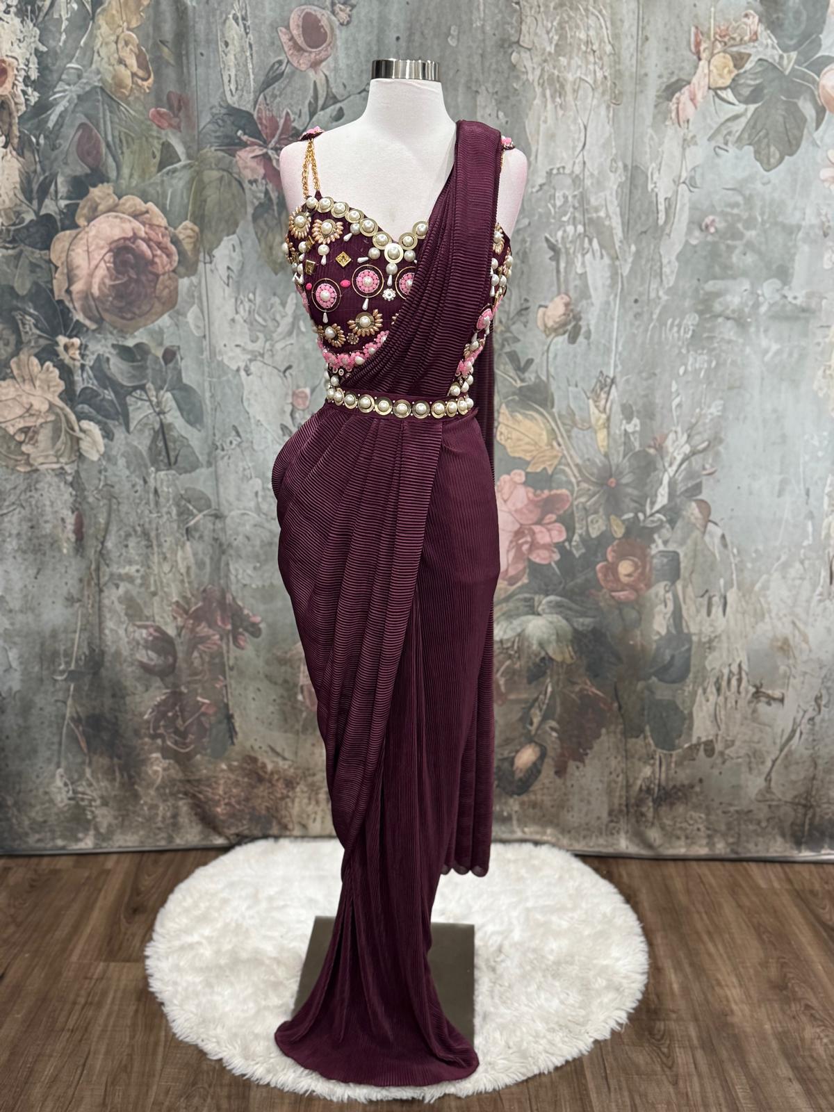 Beautiful ready to wear Pdp inspired design Saree. Available in size 38/40