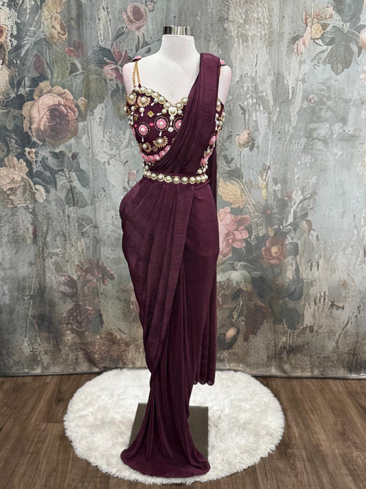 Beautiful ready to wear Pdp inspired design Saree. Available in size 38/40