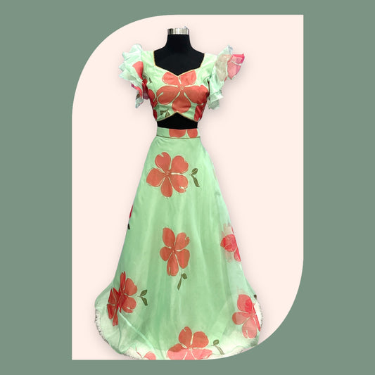 😍Beautiful Floral organza customized crop top Lehenga for teens and adults😍. Fits size 36 to 38