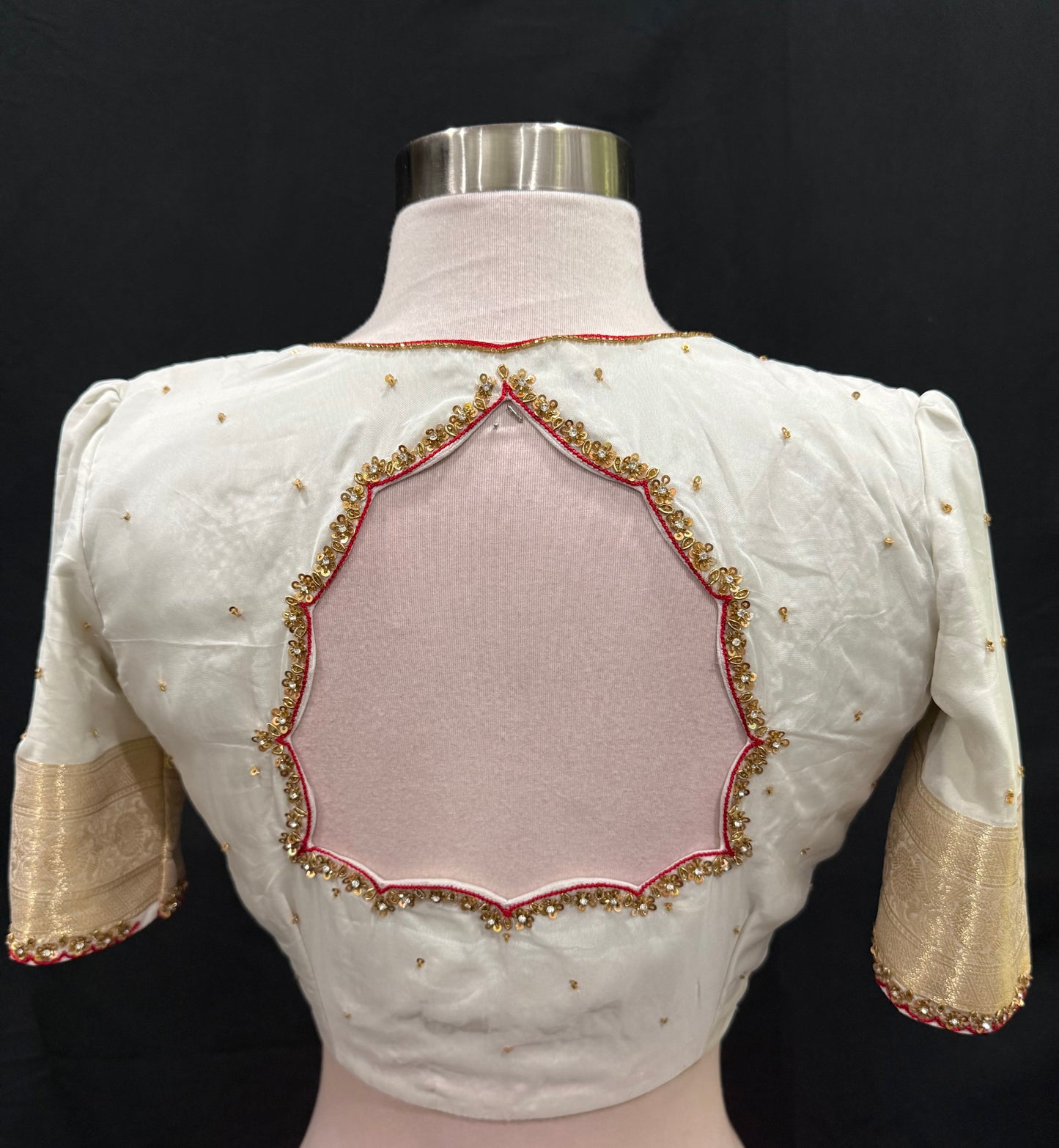 ✨ Timeless elegance in premium Mashru Silk! Featuring exclusive handwork, rich zari detailing, and a beautifully hand work blouse. 🎨 Dyeable to your preferred shade. Size 36-40. Perfect for weddings, festive celebrations, and special occasions.