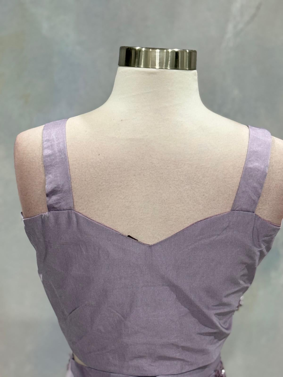 Elegance meets modern glamour! This stunning Indo-Western Ready-to-Wear Saree in a dreamy lavender shade. Size is 36/38