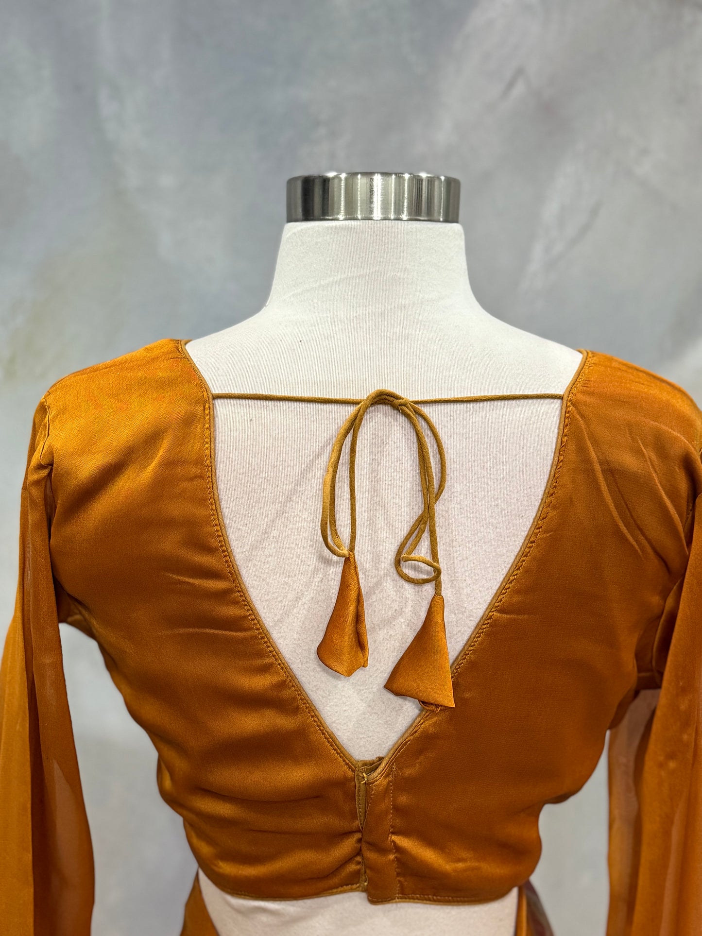 Beautiful mustard yellow Silk lightweiight Lehanga choli with  lace border dupatta  size 38-42 ready to ship