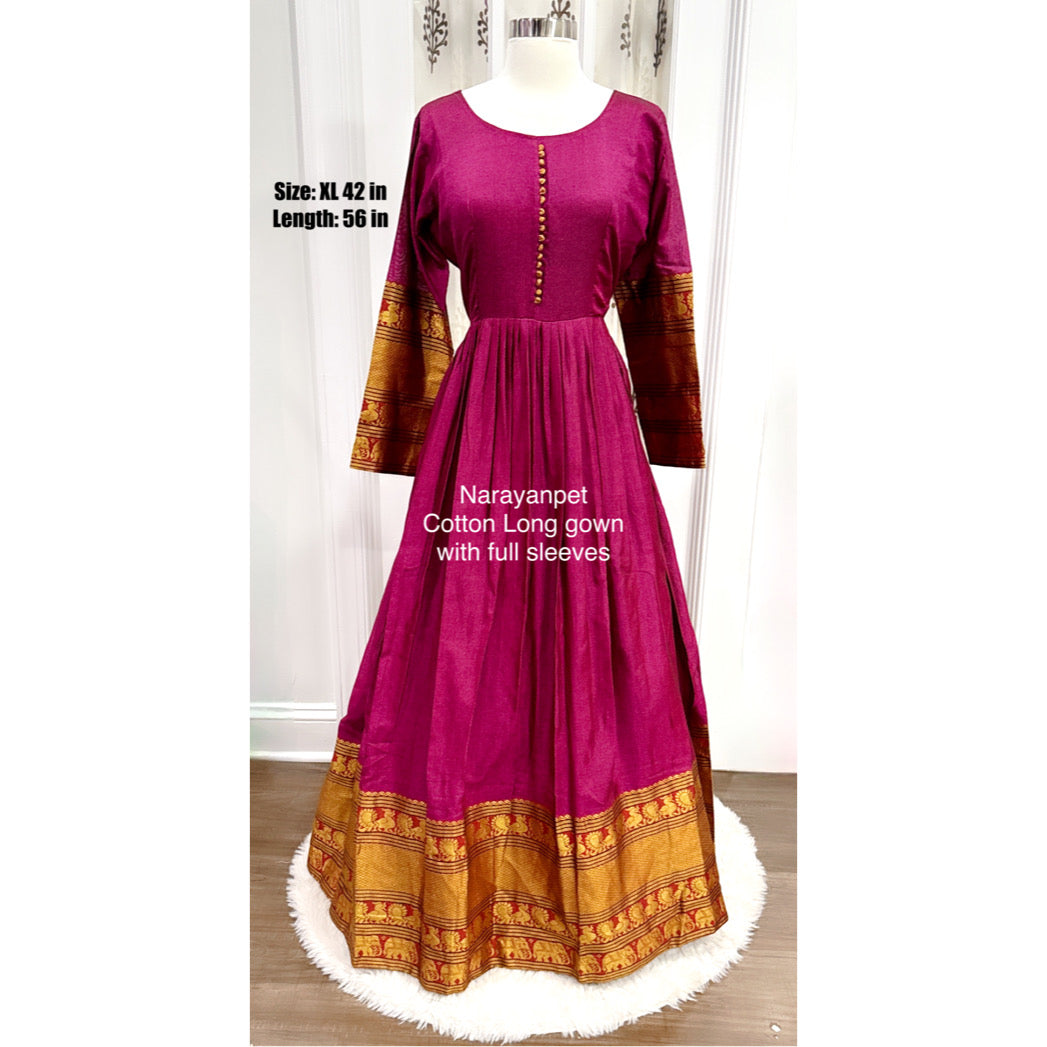 😍Beautiful Pink color Narayanpet traditional gown in. Fits size 38
