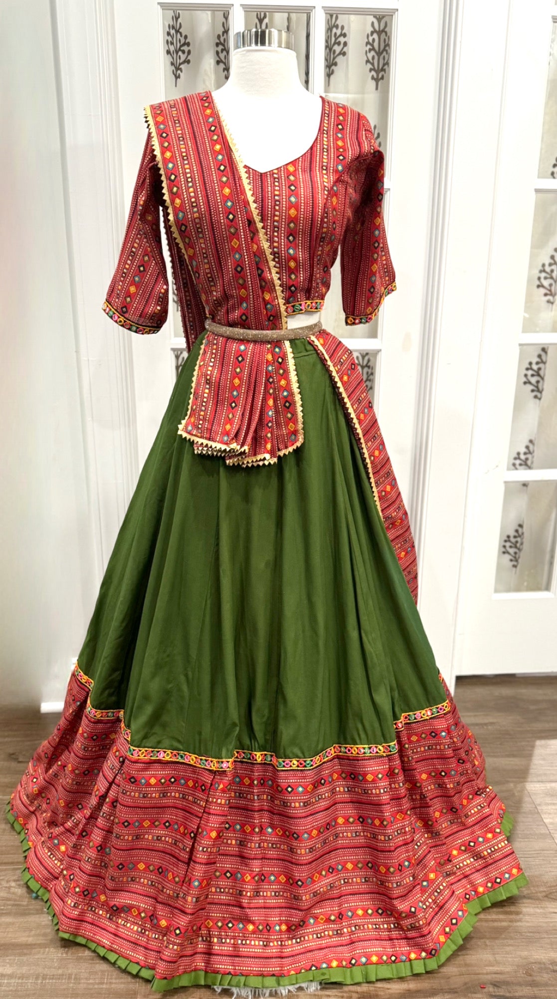 Cotton Chaniya choli  Navratri dandiya dress for women with 7 meter flair. Fits size 38