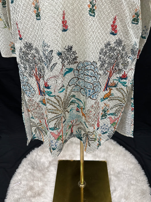 Mens Kalamkari print sequins Chikankari work kurta and Pyjama perfect partywear, festival and wedding wear. Available in size 36,38,40,42 and 44