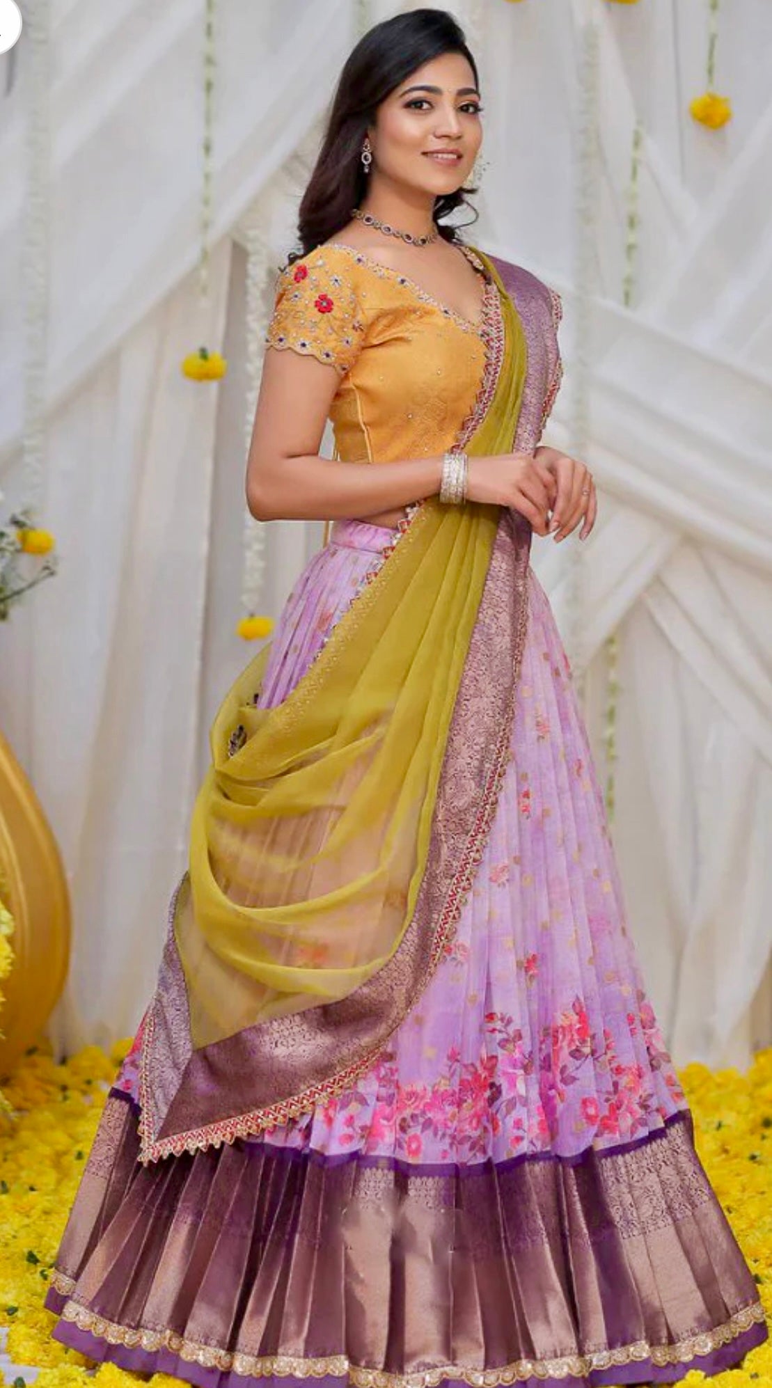Bananas pattu Lehanga  Half sare with organza dupatta size 44 ready to ship UsA