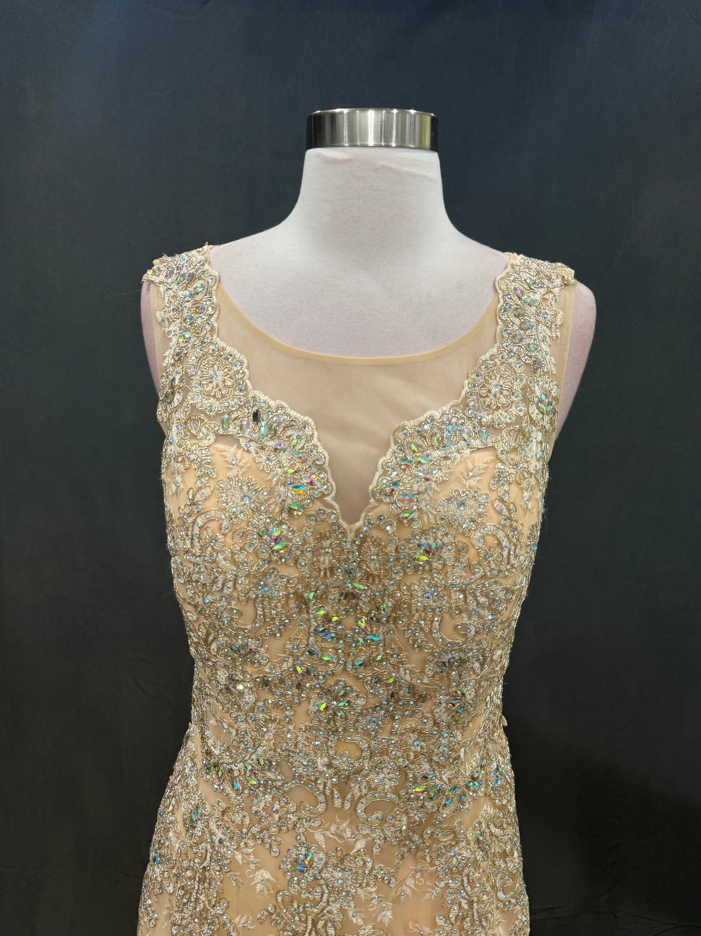 Beautiful Beaded and embroidery  Evening fish cut style gown with trail on the backside 32