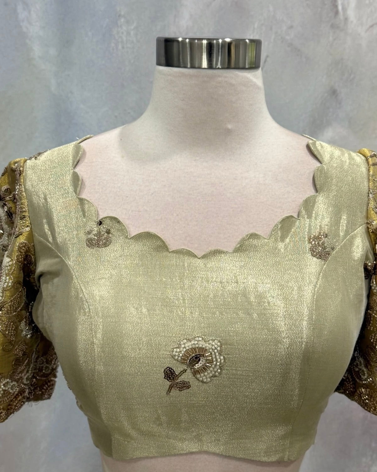 ✨ Latest Drop. Customized Tissue Lehenga ✨
💛 Dual-Shade Gold | Half & Half Pattern 💛
🌟 Luxurious tissue fabric with an elegant two-tone gold look
💎 Heavy Beads & Cutdana Work beautifully embellished on it. Size 38 to 40.